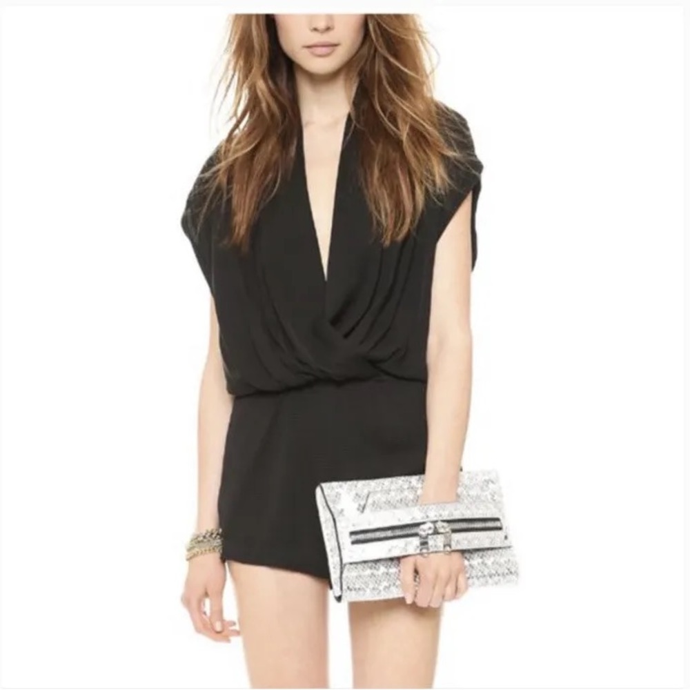 L’AGENCE Sleeveless Short Casual Boho Navy Blue Minimalist Spring Romper size 2